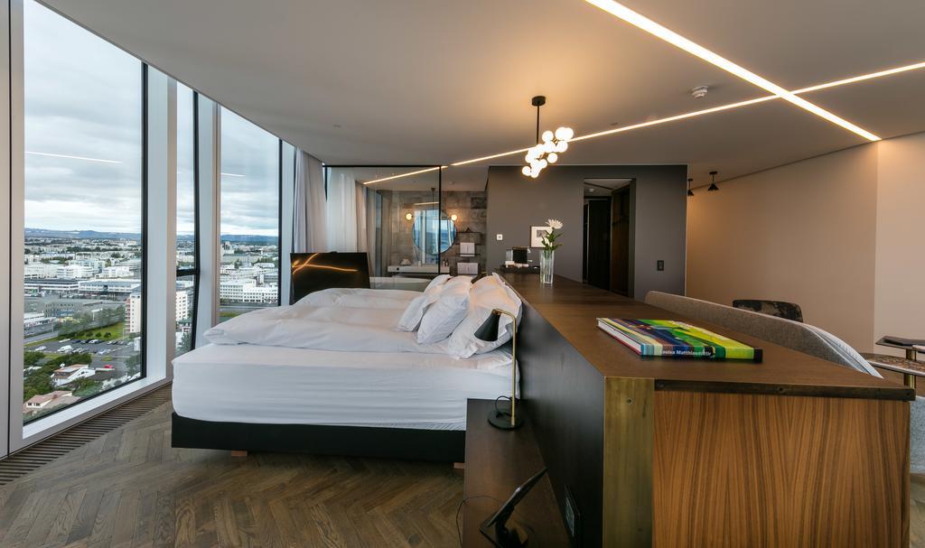 ทาวเวอร์ สวีท เรคยาวิก Hotel ภายนอก รูปภาพ